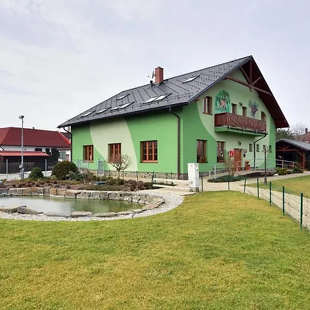 Restaurace A Kamenec 3* Jilešovice