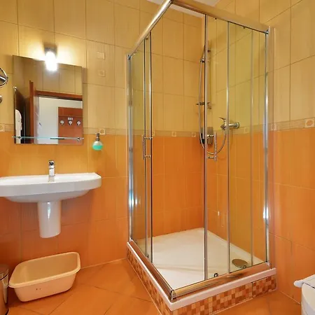 Restaurace A Kamenec 3*