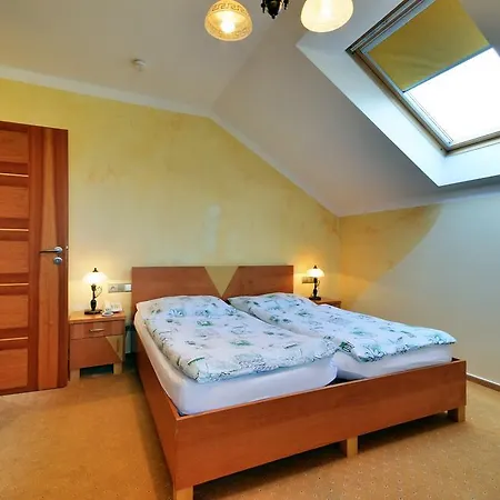 Restaurace A Kamenec 3* Jilešovice