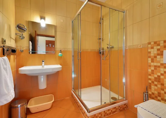 Restaurace A Kamenec 3*